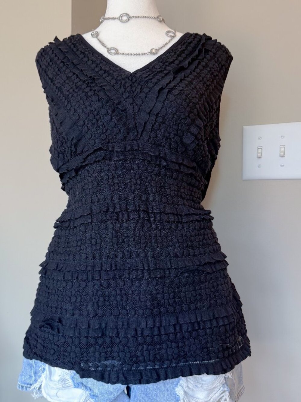 AGB Black Sleeveless V-neck Top Textured Smocking - Size XL